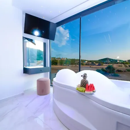 Demirs Hotel 4*