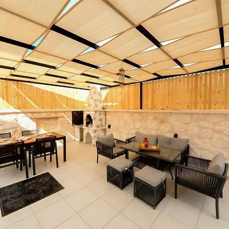 Demirs Hotel 4*